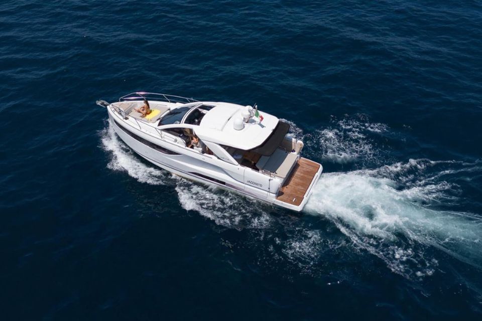 Jeanneau DB 43